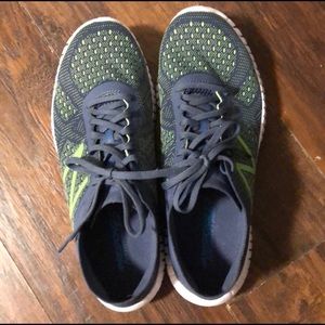 NWT “New Balance” Men’s Shoes Size 9.5